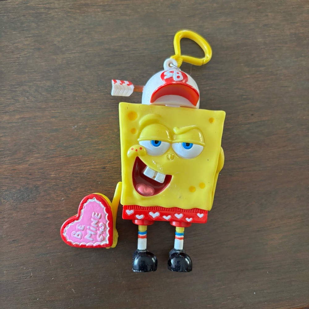 🛍️3/$30 Vintage 2004 Nickelodeon SpongeBob Candy Valentine be mine keychain